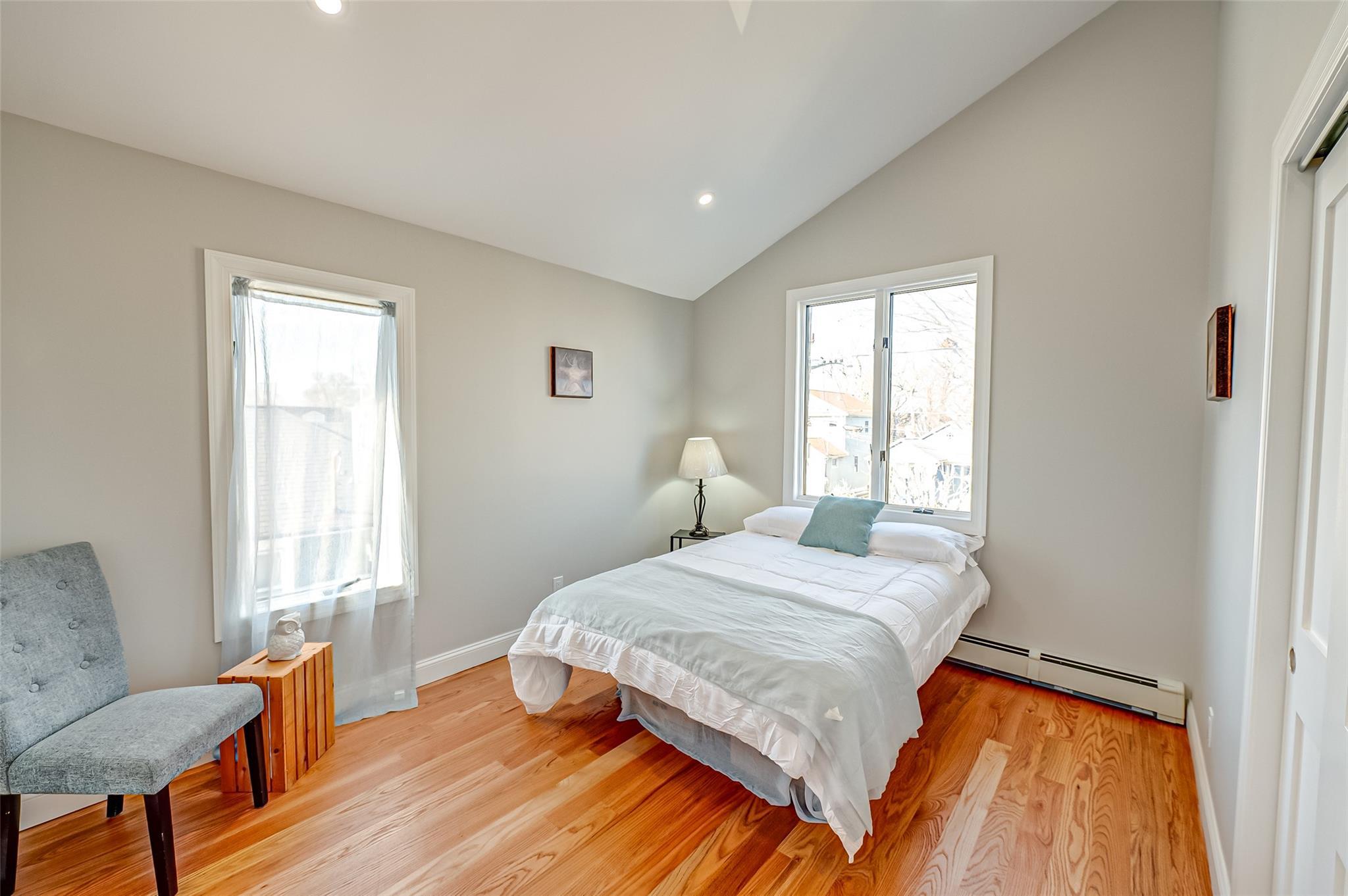 Single Family Clarendon  Nassau County, NY 11710, MLS-810844-24