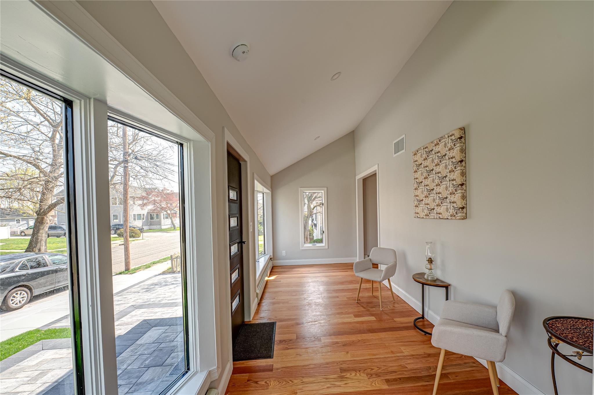 Single Family Clarendon  Nassau County, NY 11710, MLS-810844-8