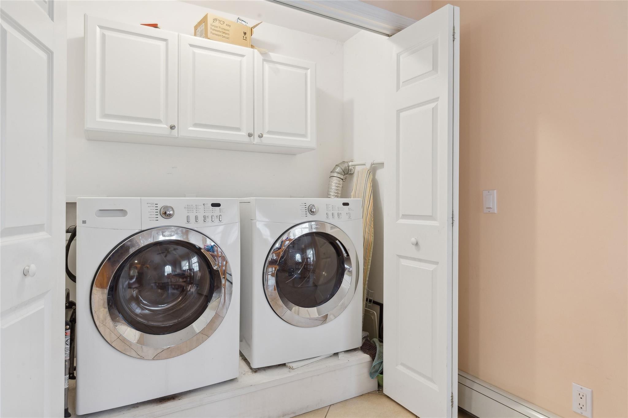 Single Family Risa  Suffolk County, NY 11901, MLS-810852-20