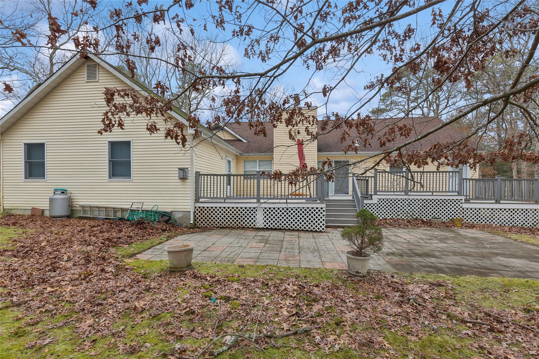 Single Family Risa  Suffolk County, NY 11901, MLS-810852-22
