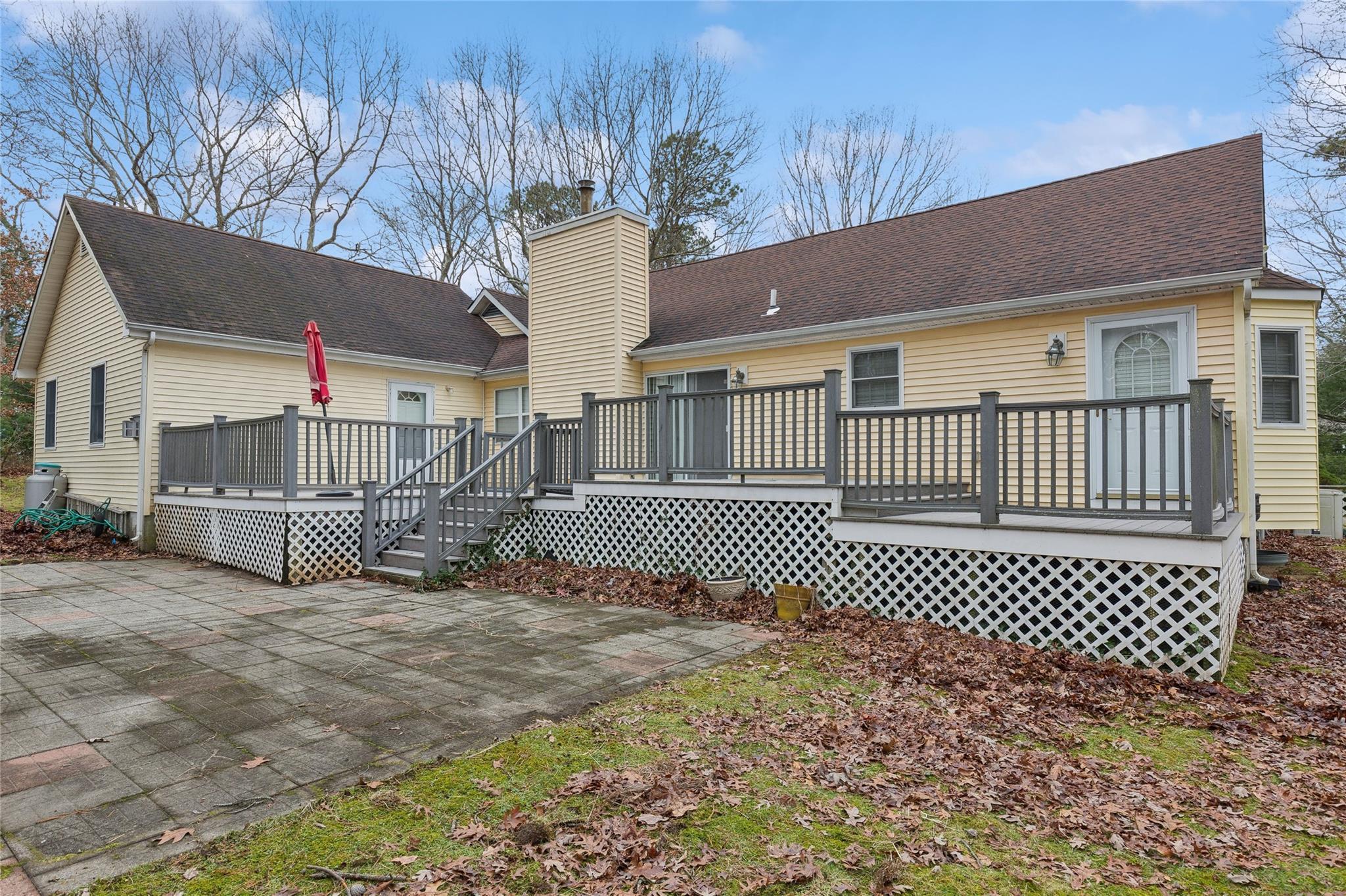 Single Family Risa  Suffolk County, NY 11901, MLS-810852-23