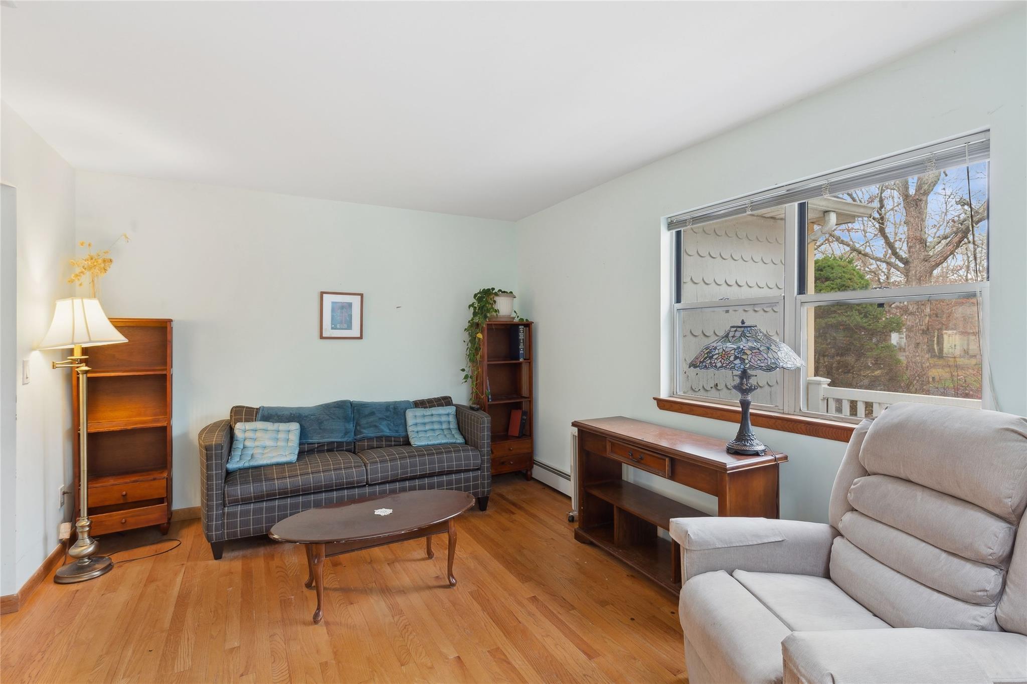 Single Family Risa  Suffolk County, NY 11901, MLS-810852-5