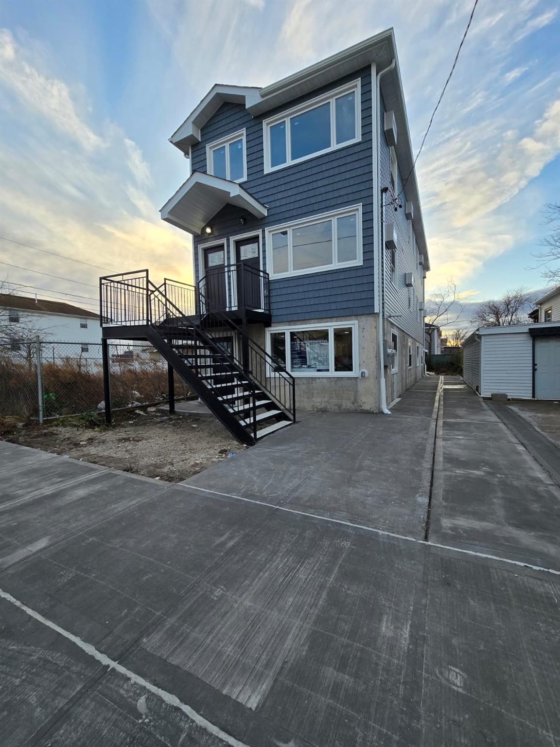 Single Family Beach 72  Queens, NY 11692, MLS-810854-4