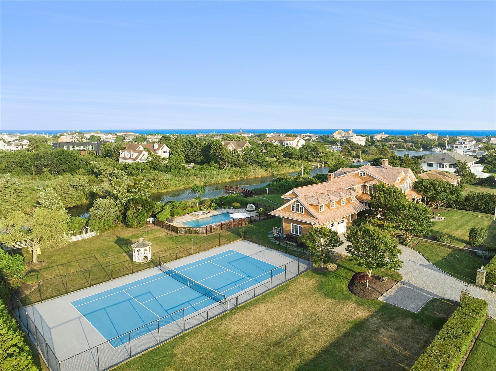 Single Family Quogo Neck  Suffolk County, NY 11959, MLS-810877-32