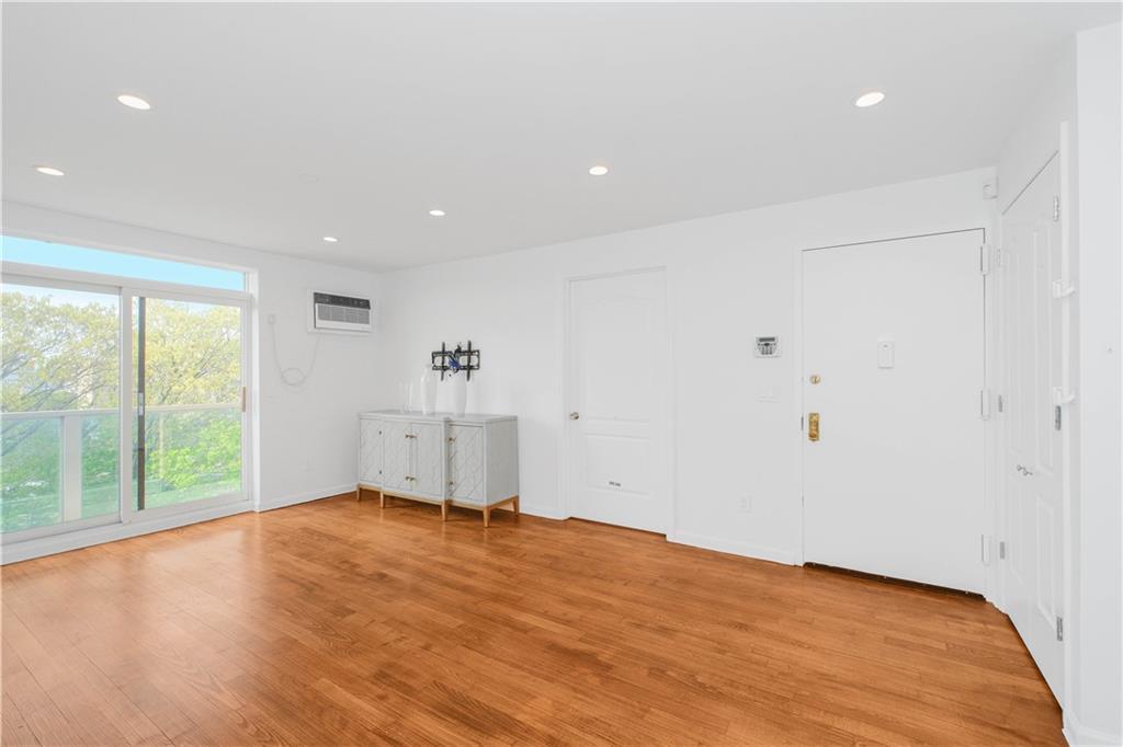 Condo Shore  Brooklyn, NY 11235, MLS-810923-4