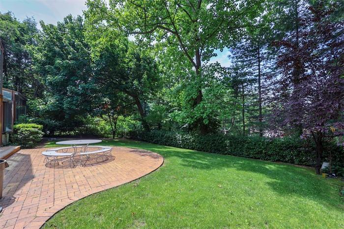 Single Family Chestnut  Nassau County, NY 11021, MLS-810932-21