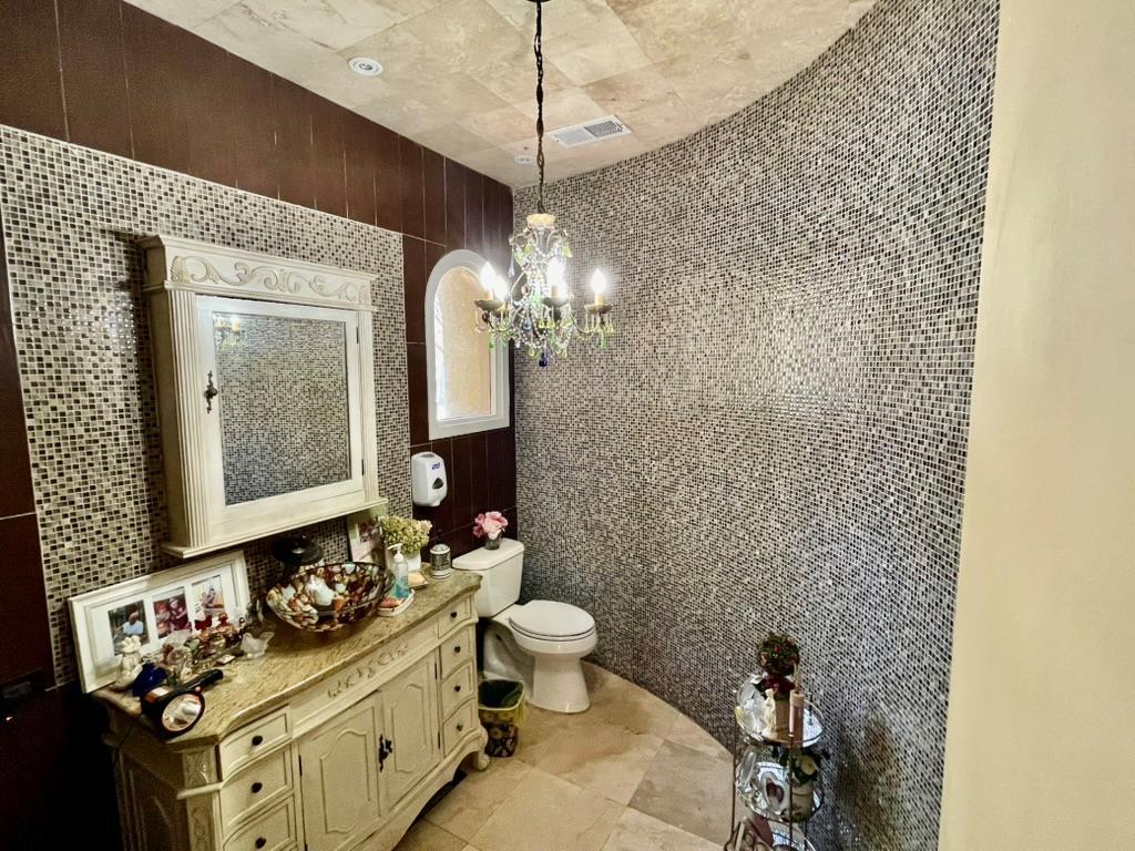 Single Family Hidden Pond  Nassau County, NY 11545, MLS-810963-20