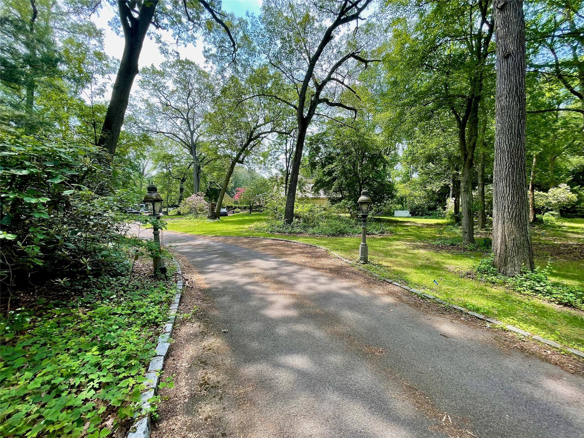 Single Family Hidden Pond  Nassau County, NY 11545, MLS-810963-32