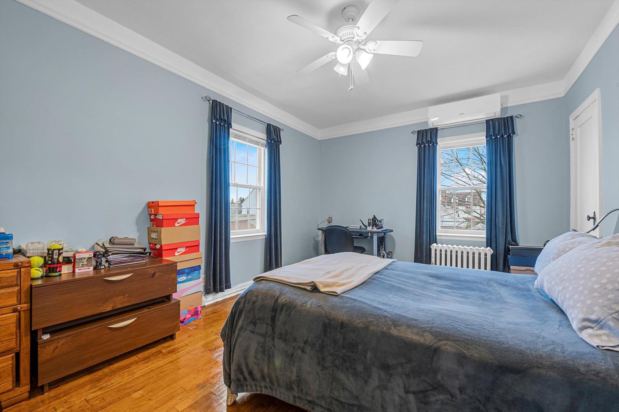 Single Family 48th  Queens, NY 11364, MLS-810971-12