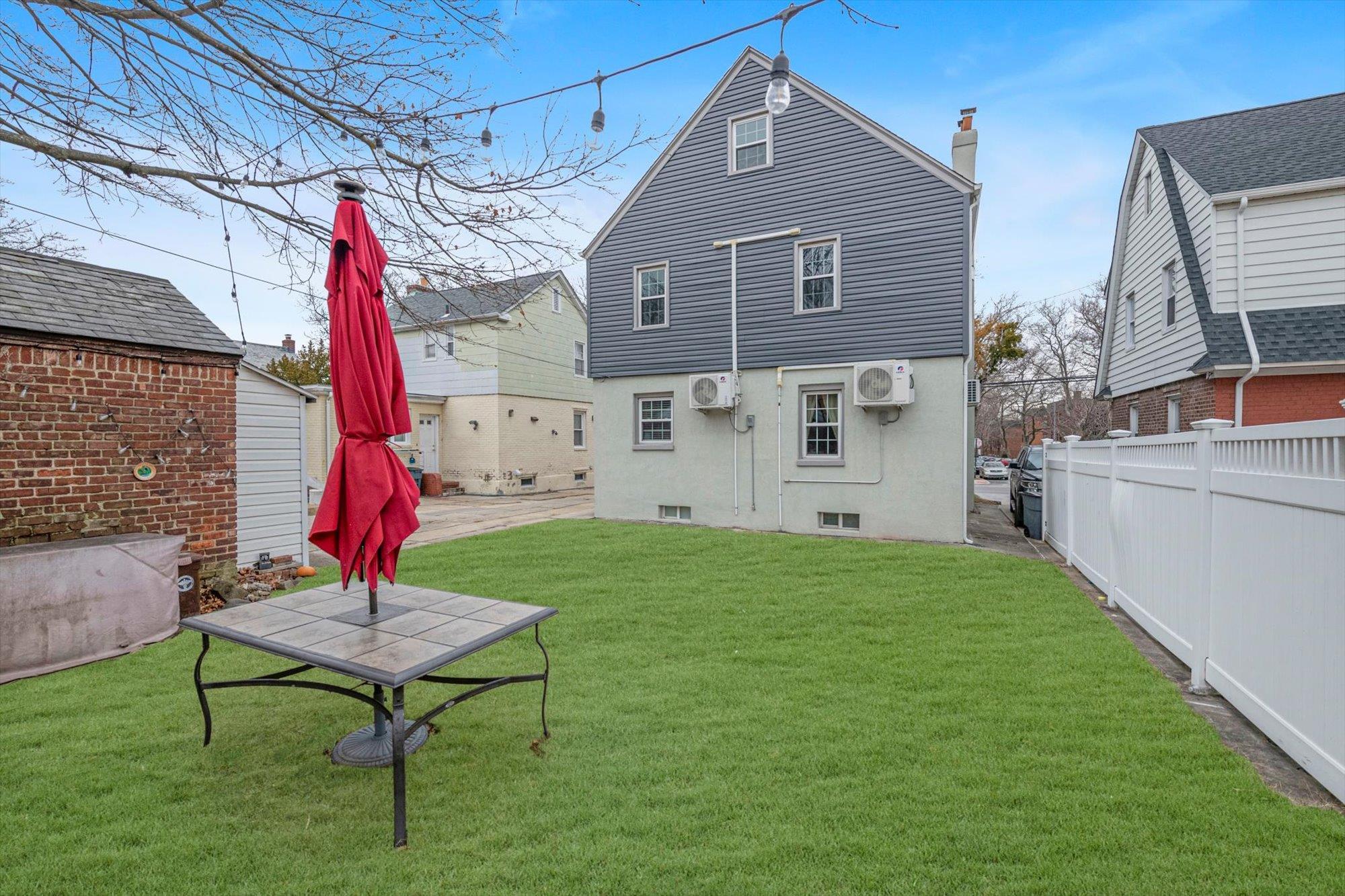 Single Family 48th  Queens, NY 11364, MLS-810971-16