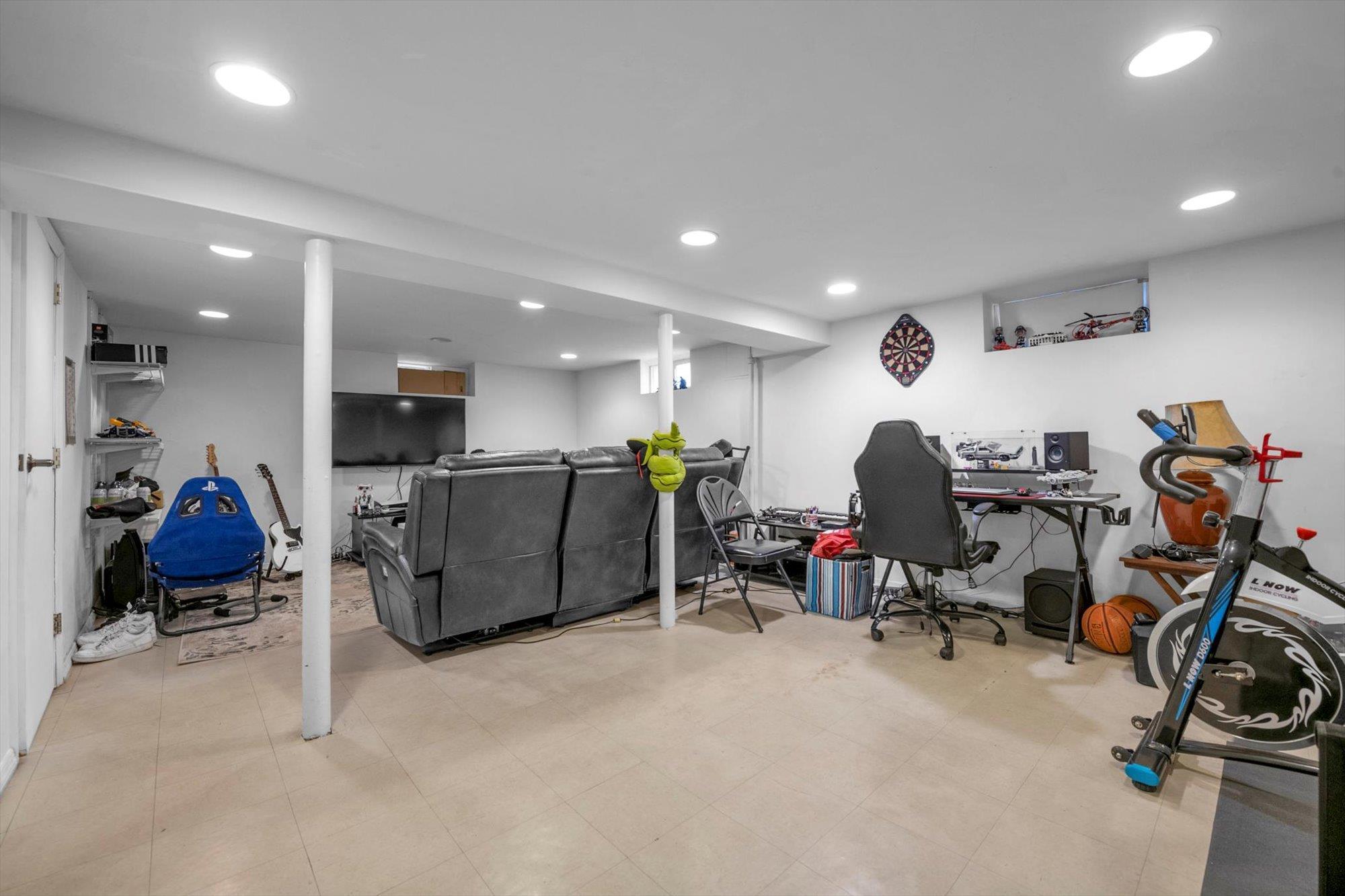 Single Family 48th  Queens, NY 11364, MLS-810971-17