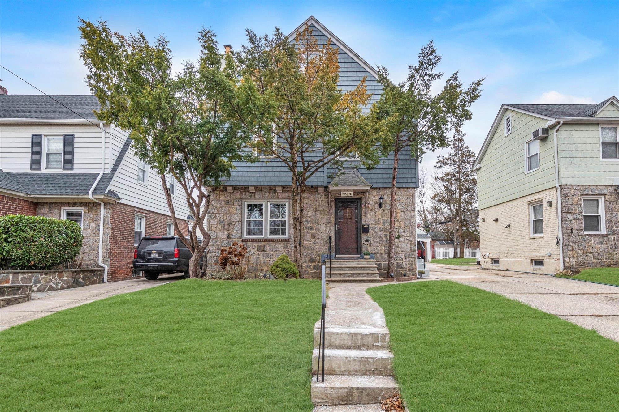 Single Family 48th  Queens, NY 11364, MLS-810971-2