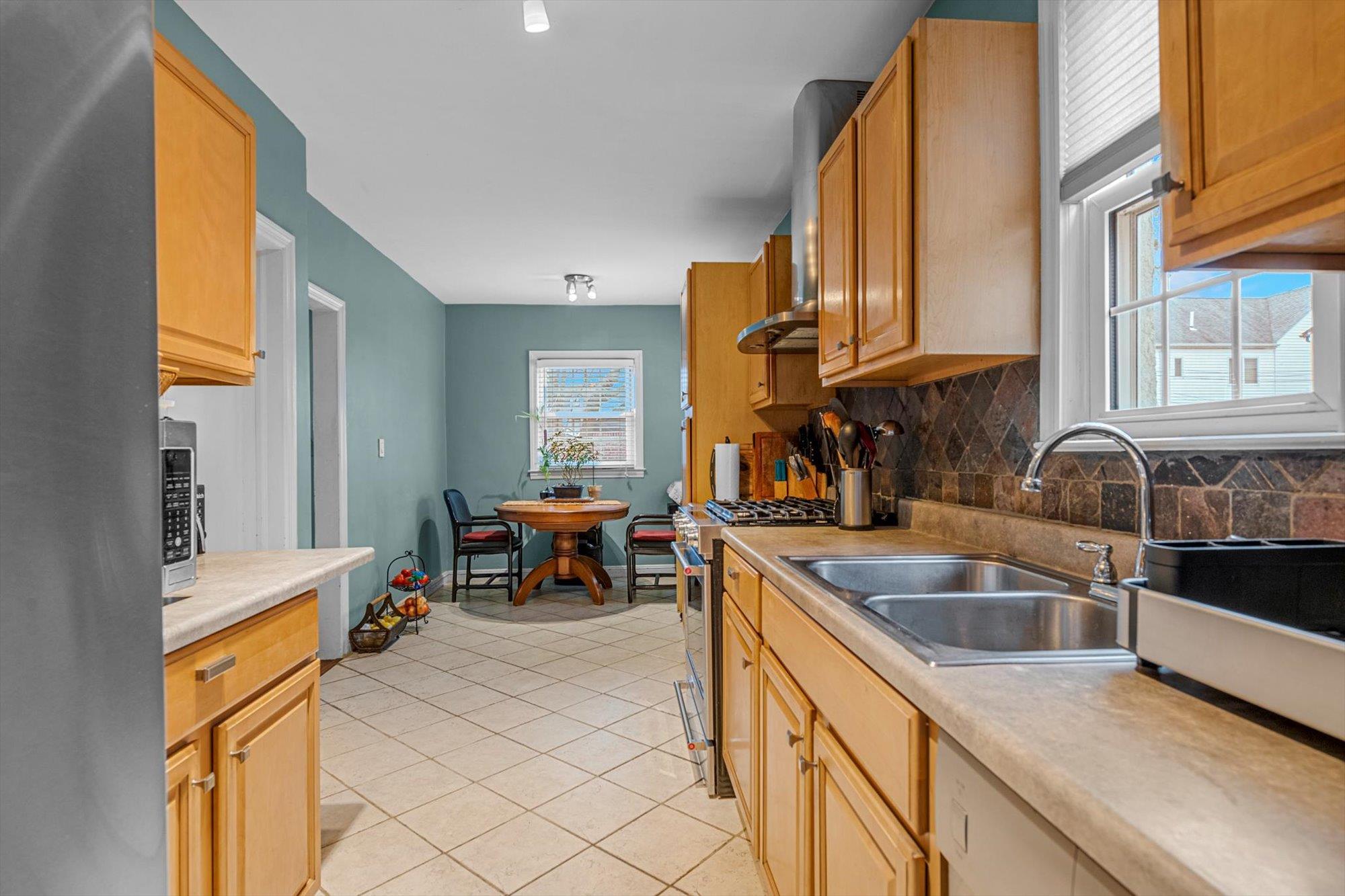Single Family 48th  Queens, NY 11364, MLS-810971-7