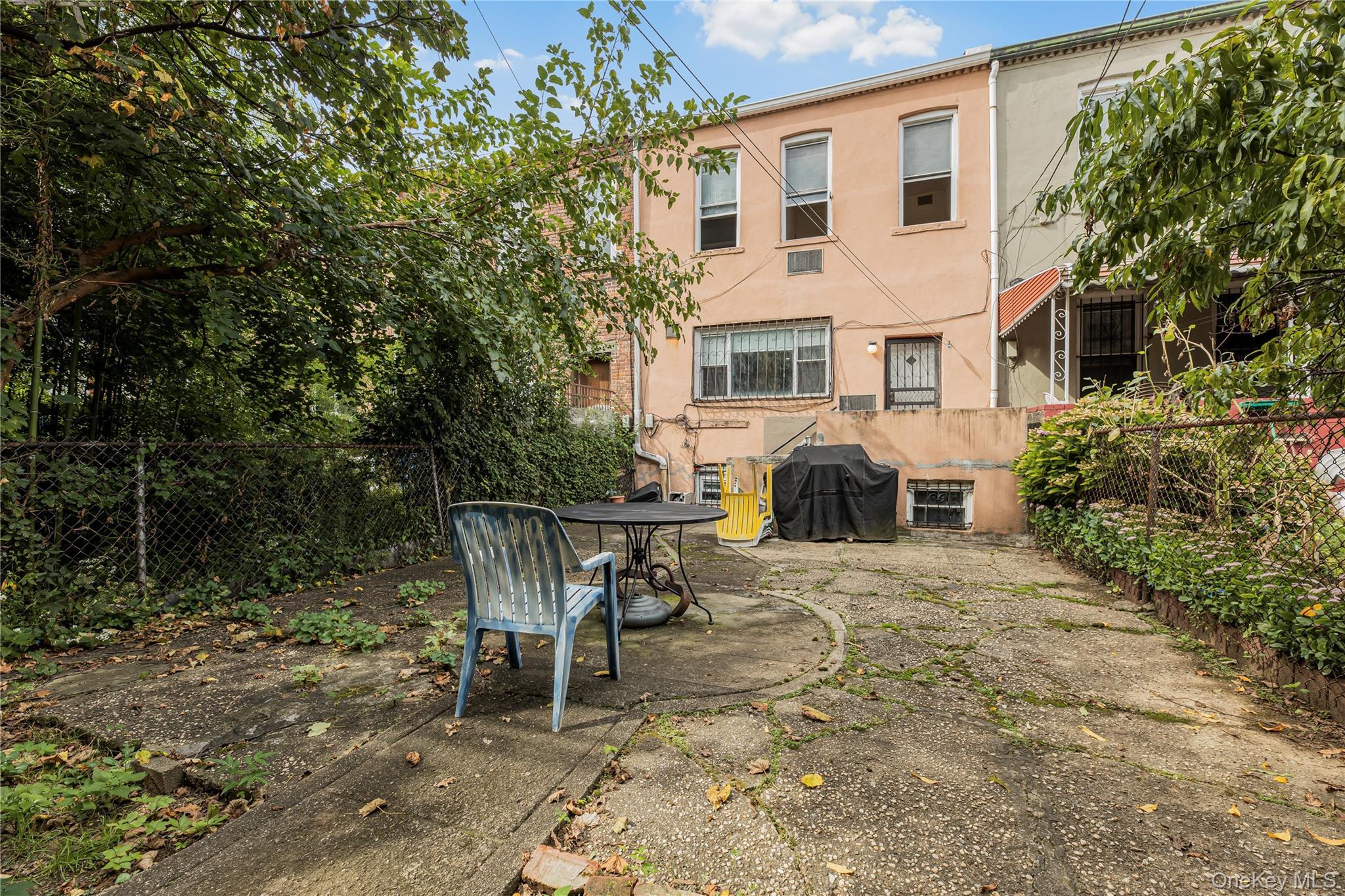 Single Family 35th  Brooklyn, NY 11203, MLS-810987-27