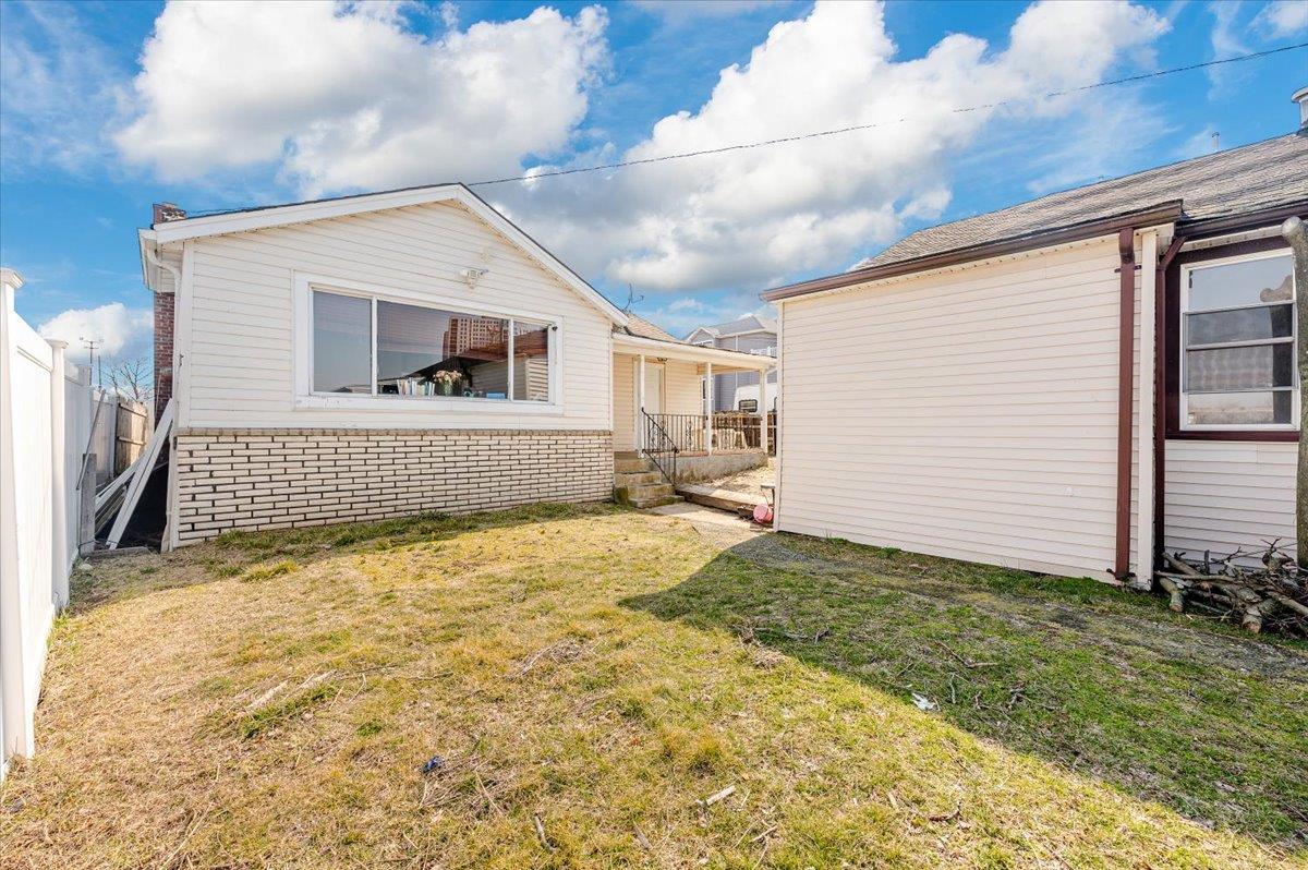 Single Family Beach 3rd  Queens, NY 11691, MLS-811031-19