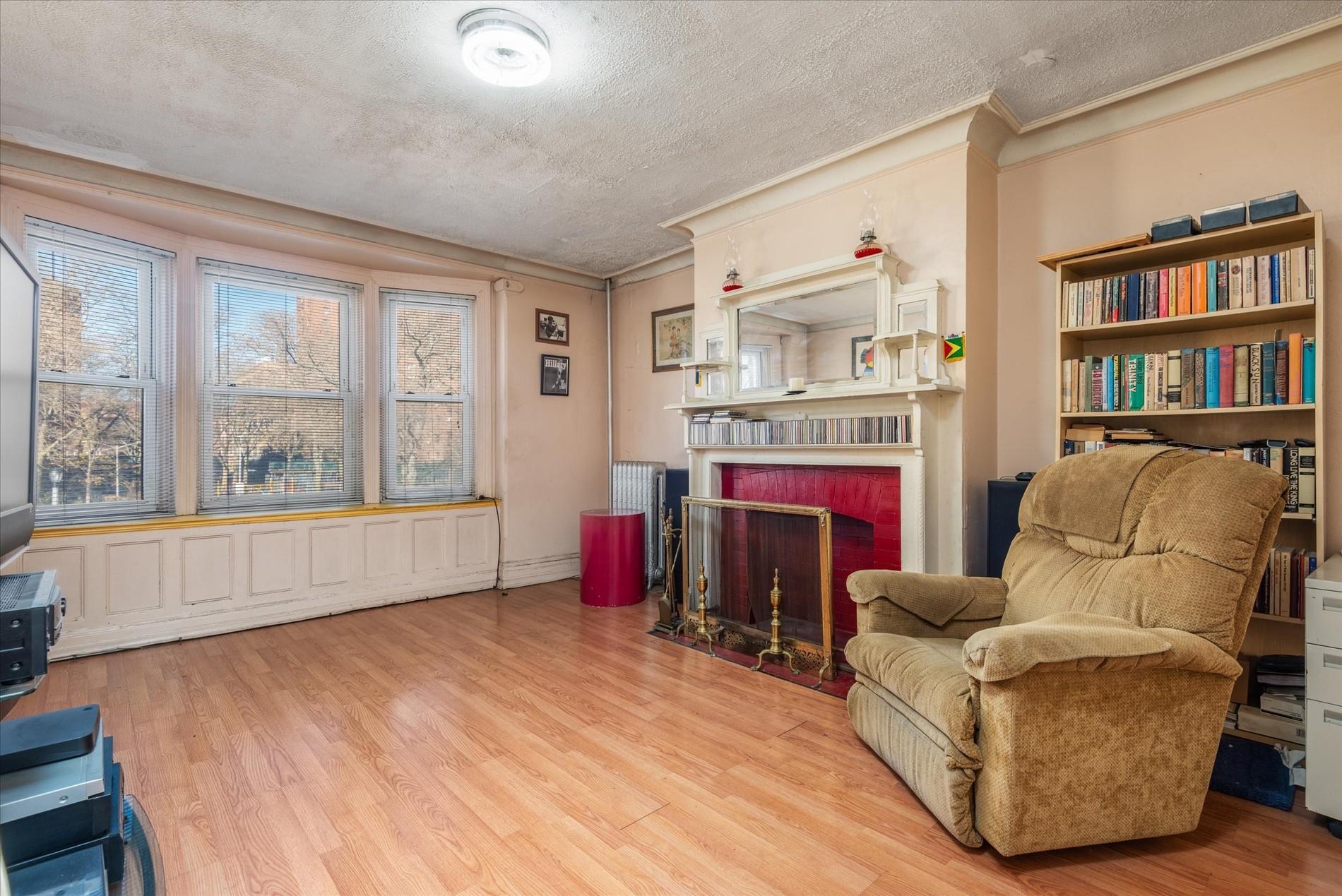 Single Family Lafayette  Brooklyn, NY 11238, MLS-811051-10