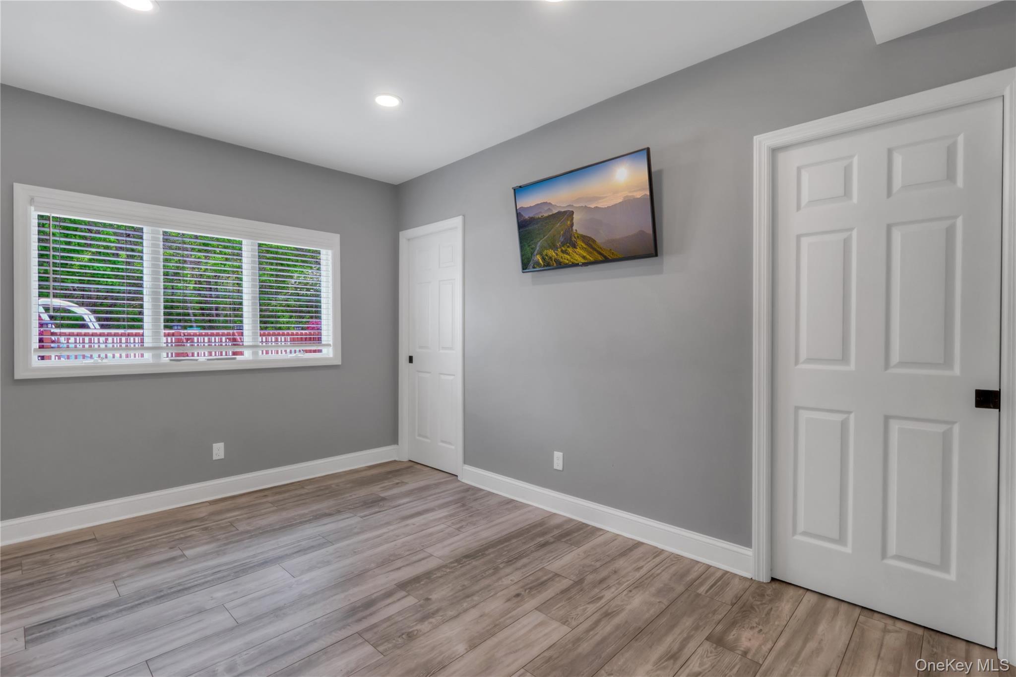 Single Family Dare  Suffolk County, NY 11784, MLS-811205-18