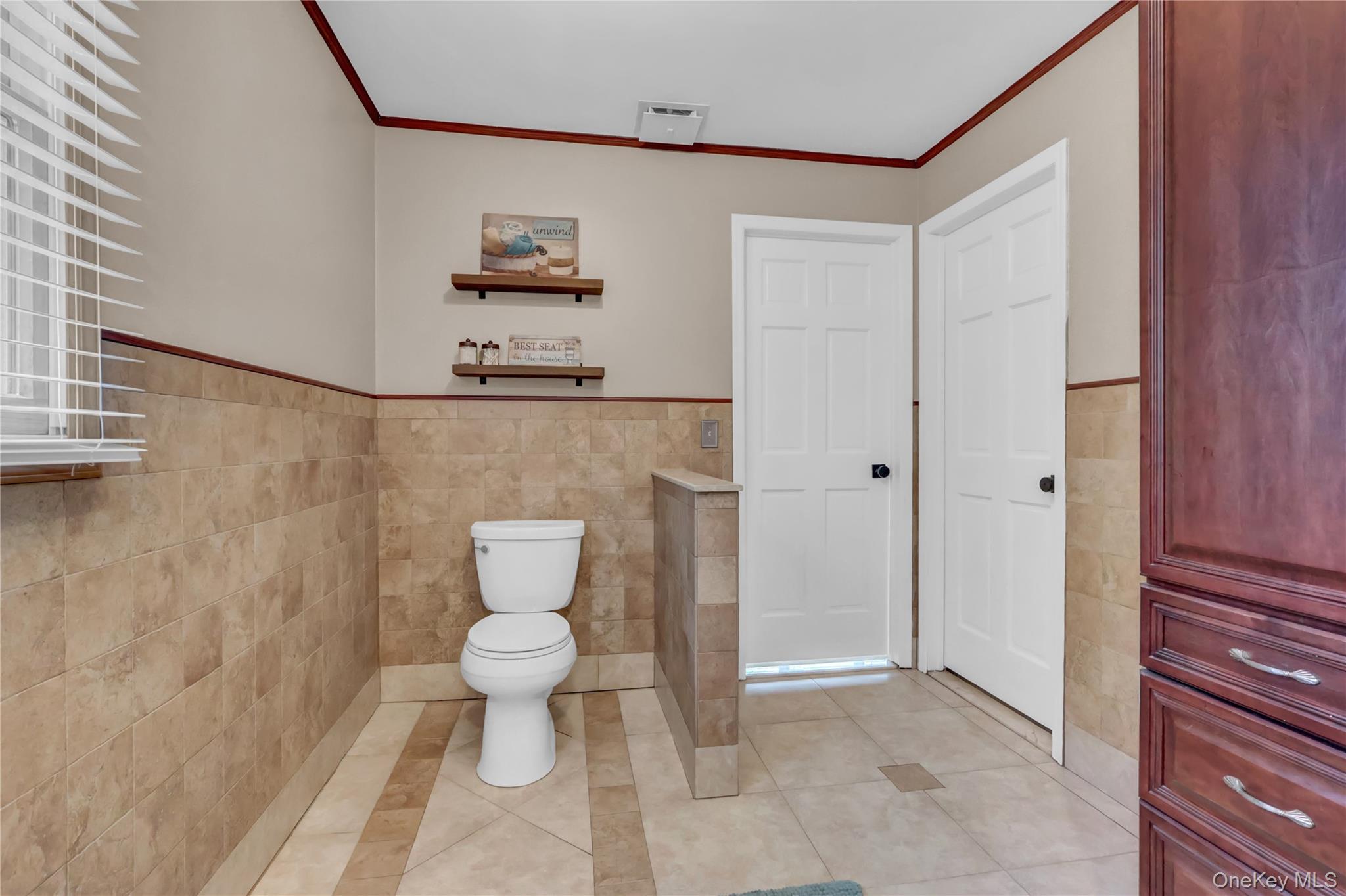 Single Family Dare  Suffolk County, NY 11784, MLS-811205-27
