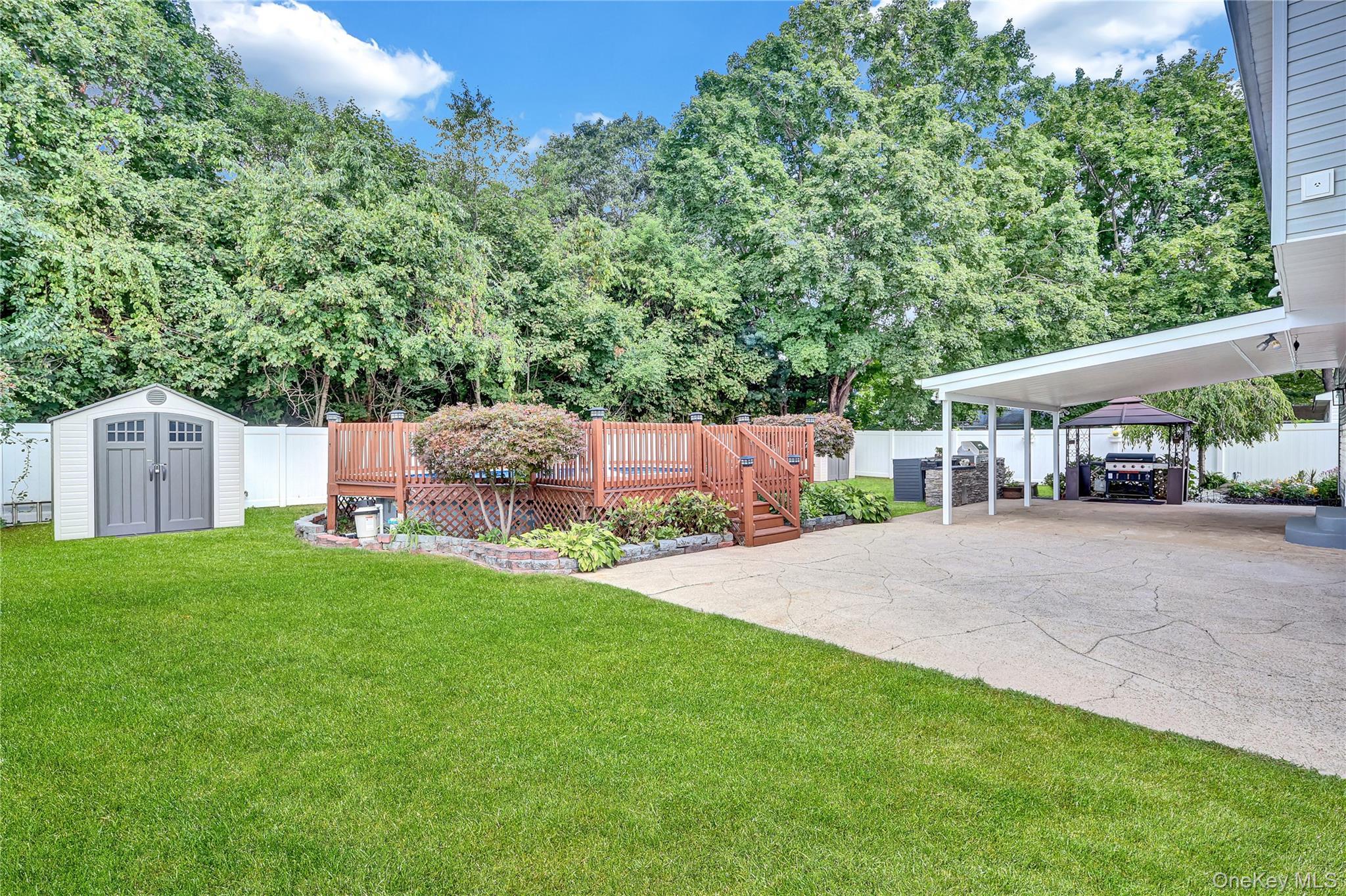 Single Family Dare  Suffolk County, NY 11784, MLS-811205-37