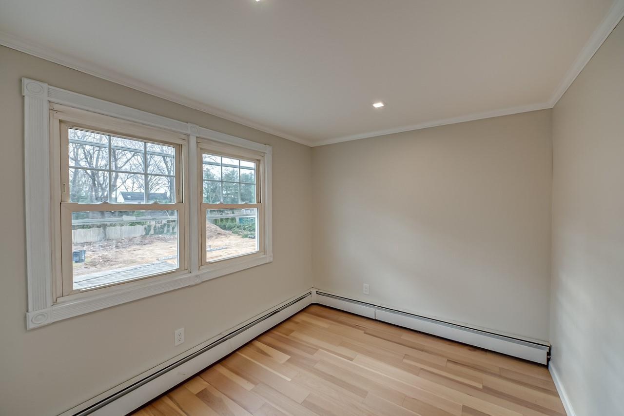 Single Family Fifth  Suffolk County, NY 11780, MLS-811251-21