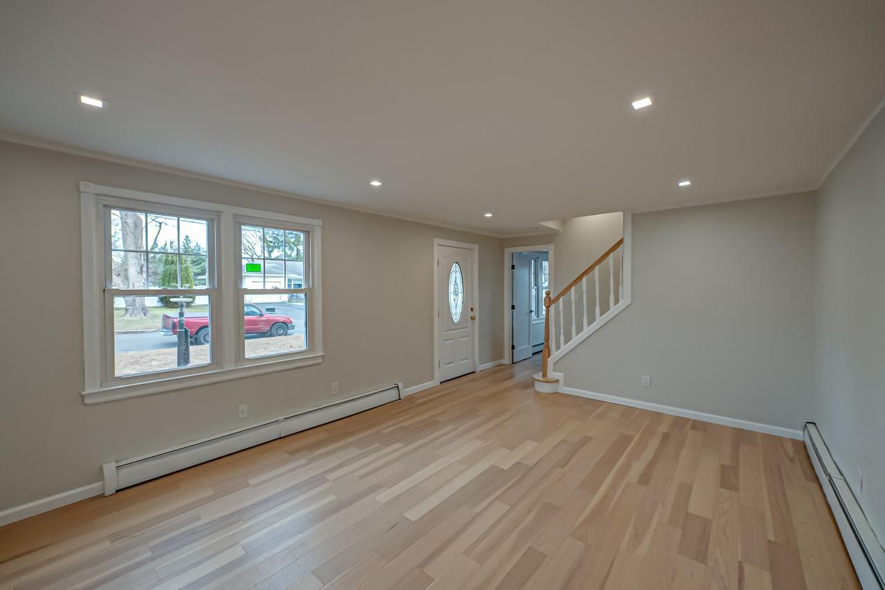 Single Family Fifth  Suffolk County, NY 11780, MLS-811251-3