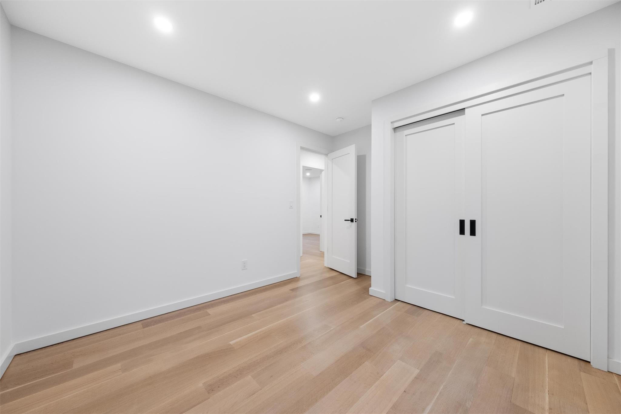 Single Family Lexington  Westchester County, NY 10520, MLS-811288-25