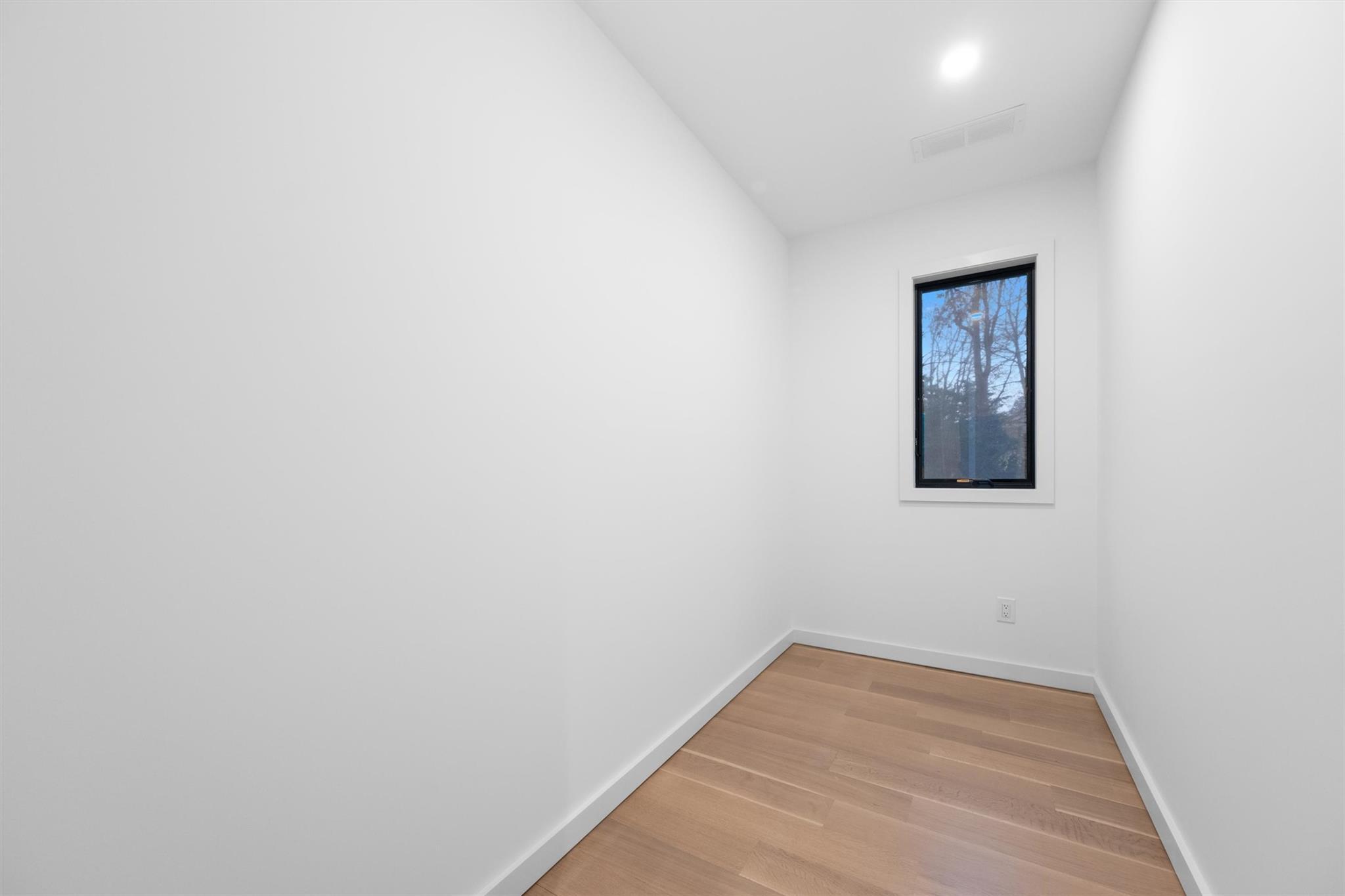Single Family Lexington  Westchester County, NY 10520, MLS-811288-28
