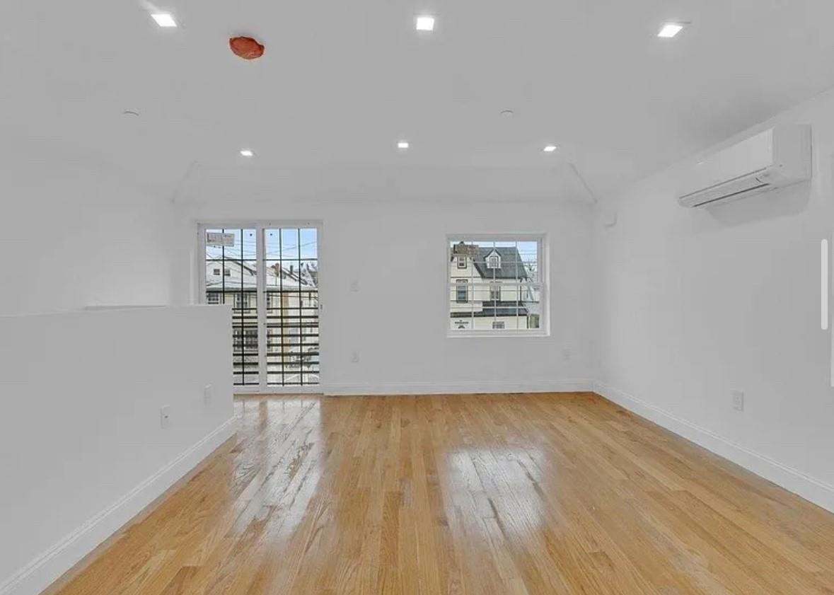 Apartment 188 Street  Queens, NY 11423, MLS-811469-7