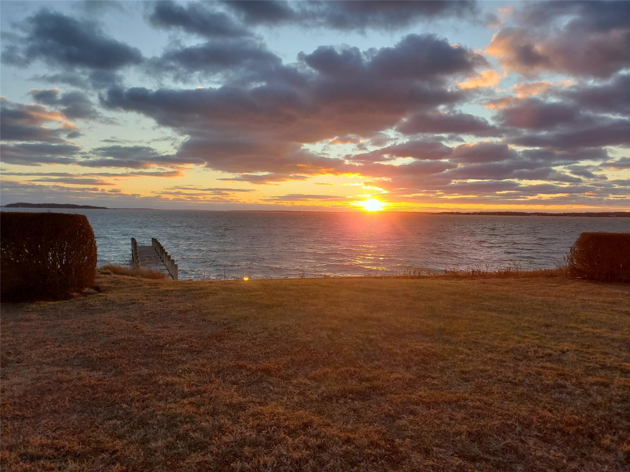 Single Family Peconic  Suffolk County, NY 11964, MLS-811480-17