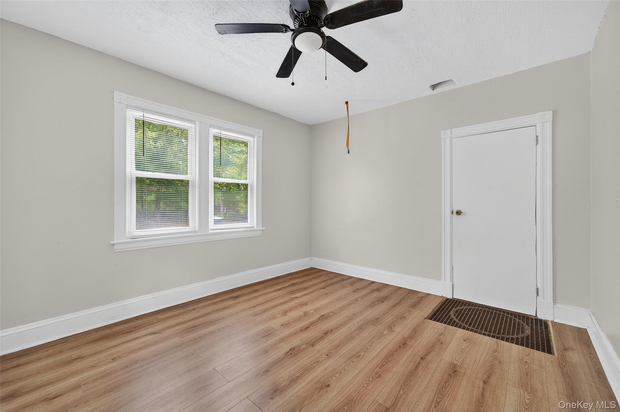 Single Family Smith Clove  Orange County, NY 10917, MLS-811513-10