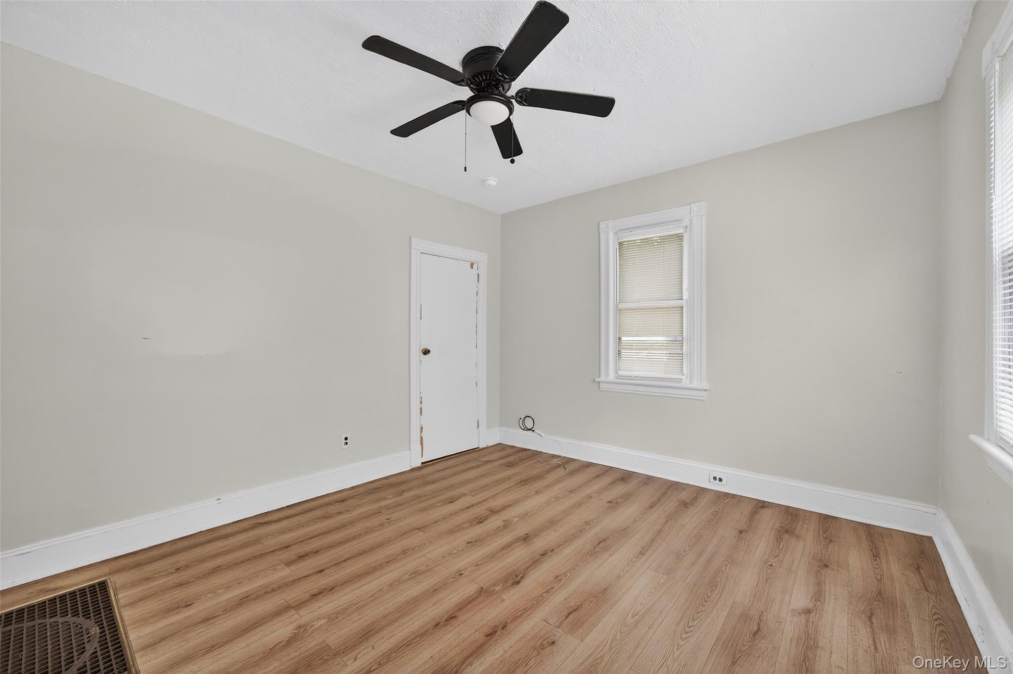 Single Family Smith Clove  Orange County, NY 10917, MLS-811513-9