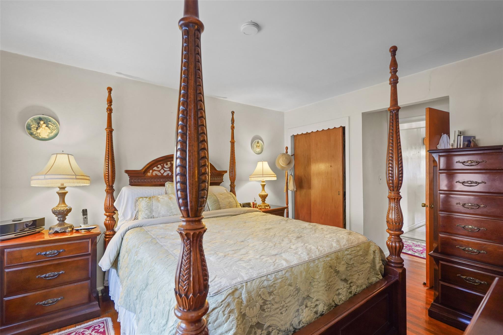 Single Family Warburton  Westchester County, NY 10701, MLS-811635-18