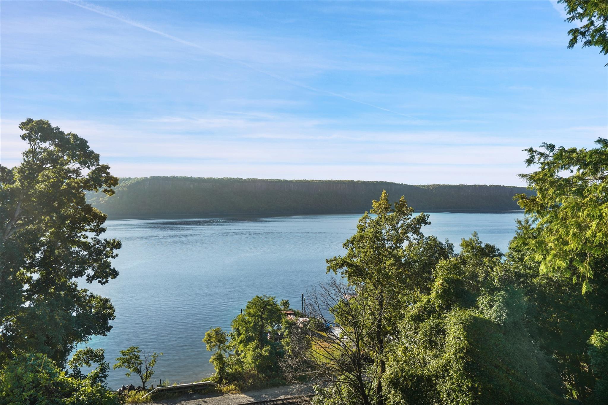 Single Family Warburton  Westchester County, NY 10701, MLS-811635-20