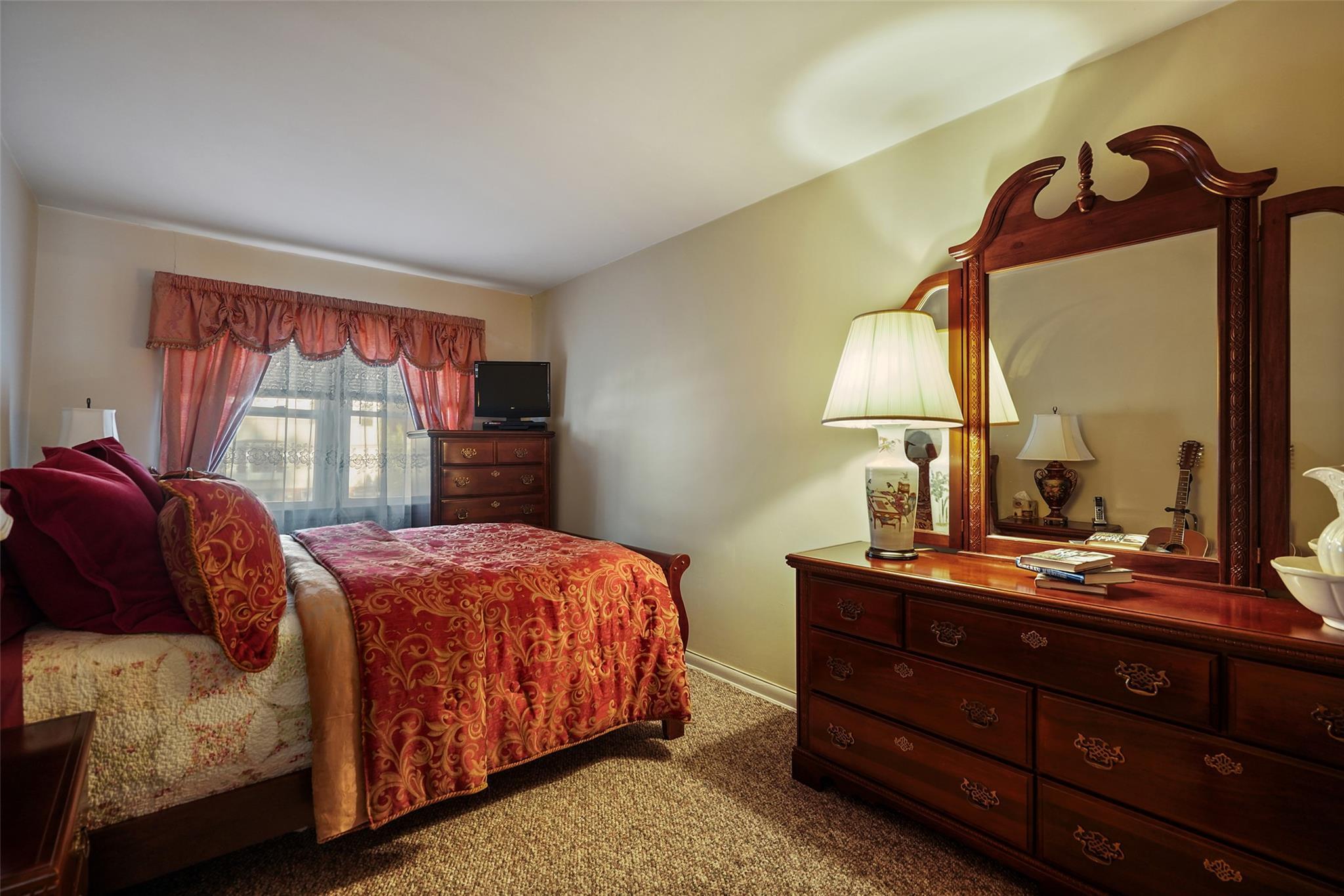 Single Family Warburton  Westchester County, NY 10701, MLS-811635-22