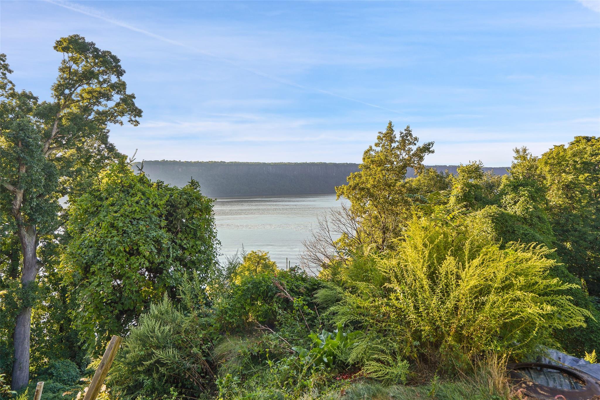 Single Family Warburton  Westchester County, NY 10701, MLS-811635-25