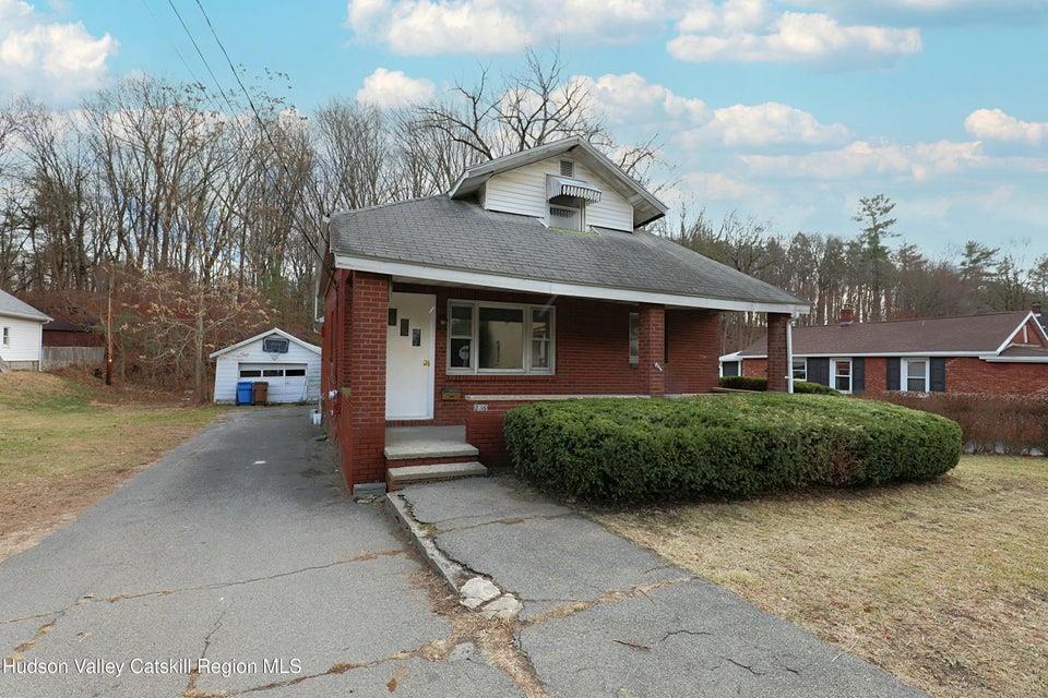 Single Family Chester  Ulster County, NY 12401, MLS-811640-3