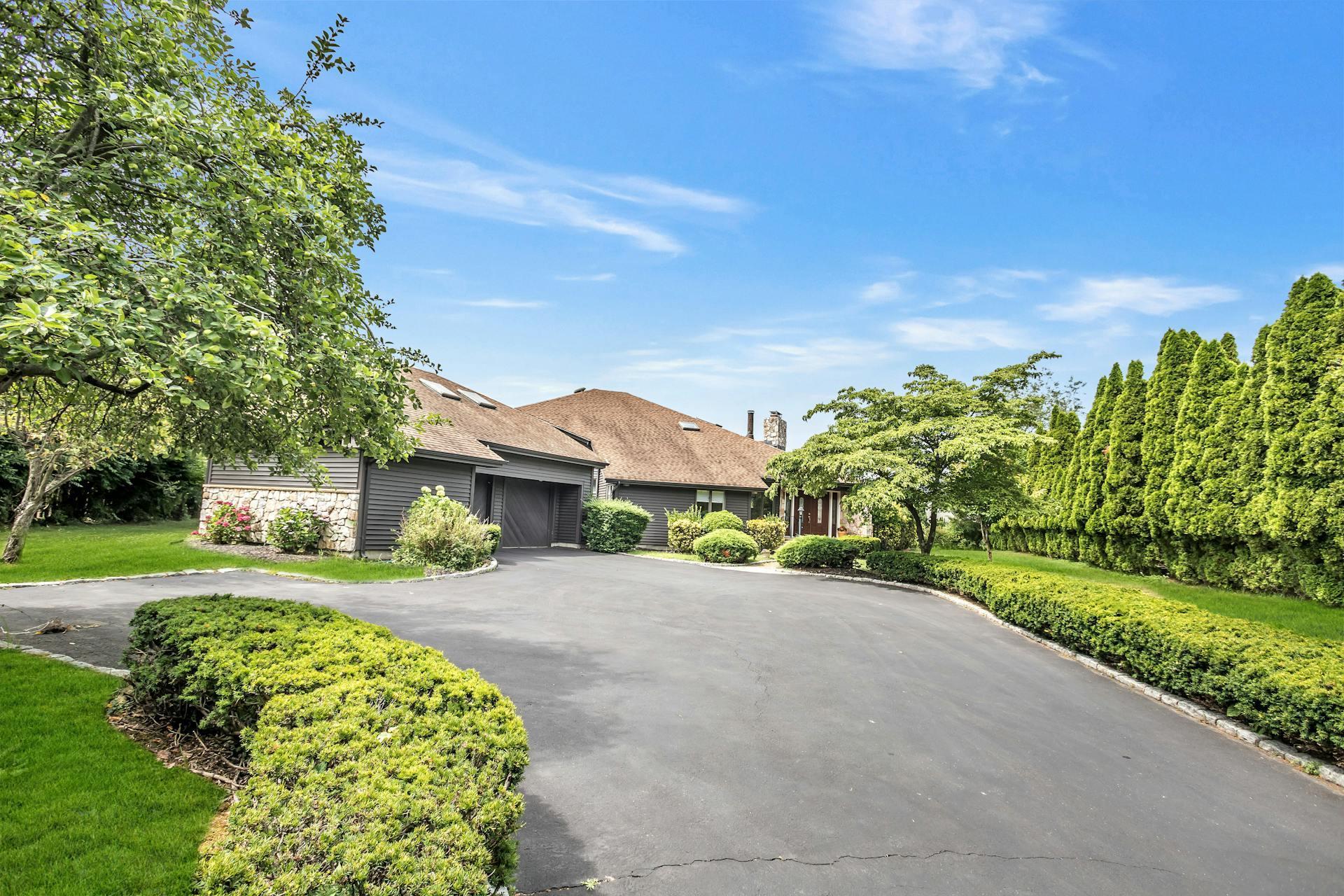 Single Family Porpoise  Suffolk County, NY 11768, MLS-811655-32