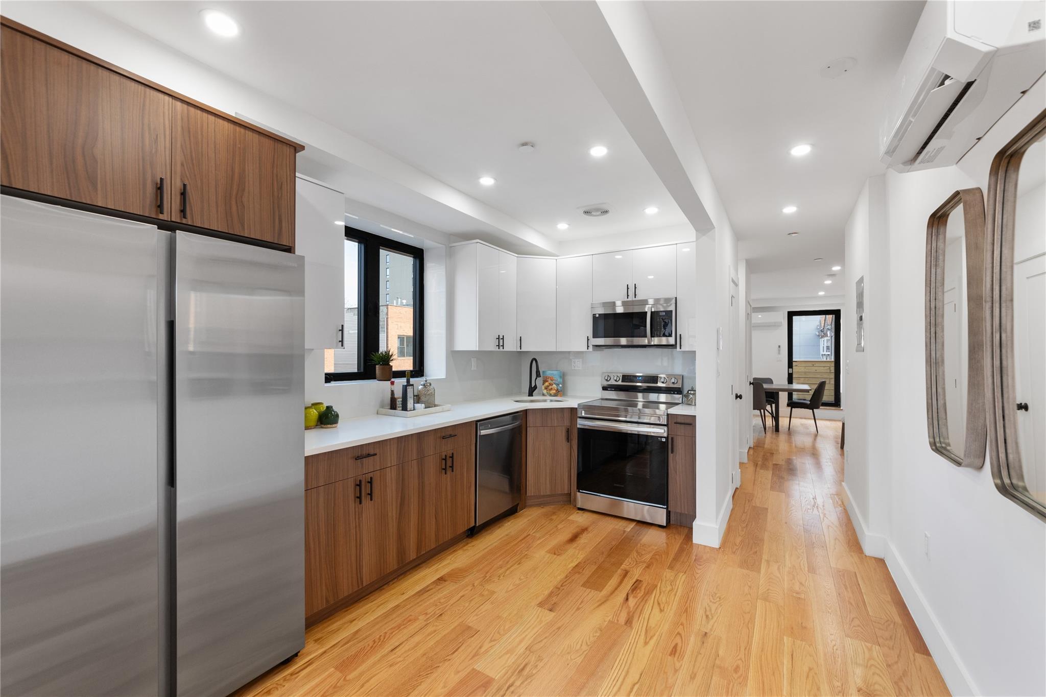 Single Family Herkimer  Brooklyn, NY 11233, MLS-811700-4