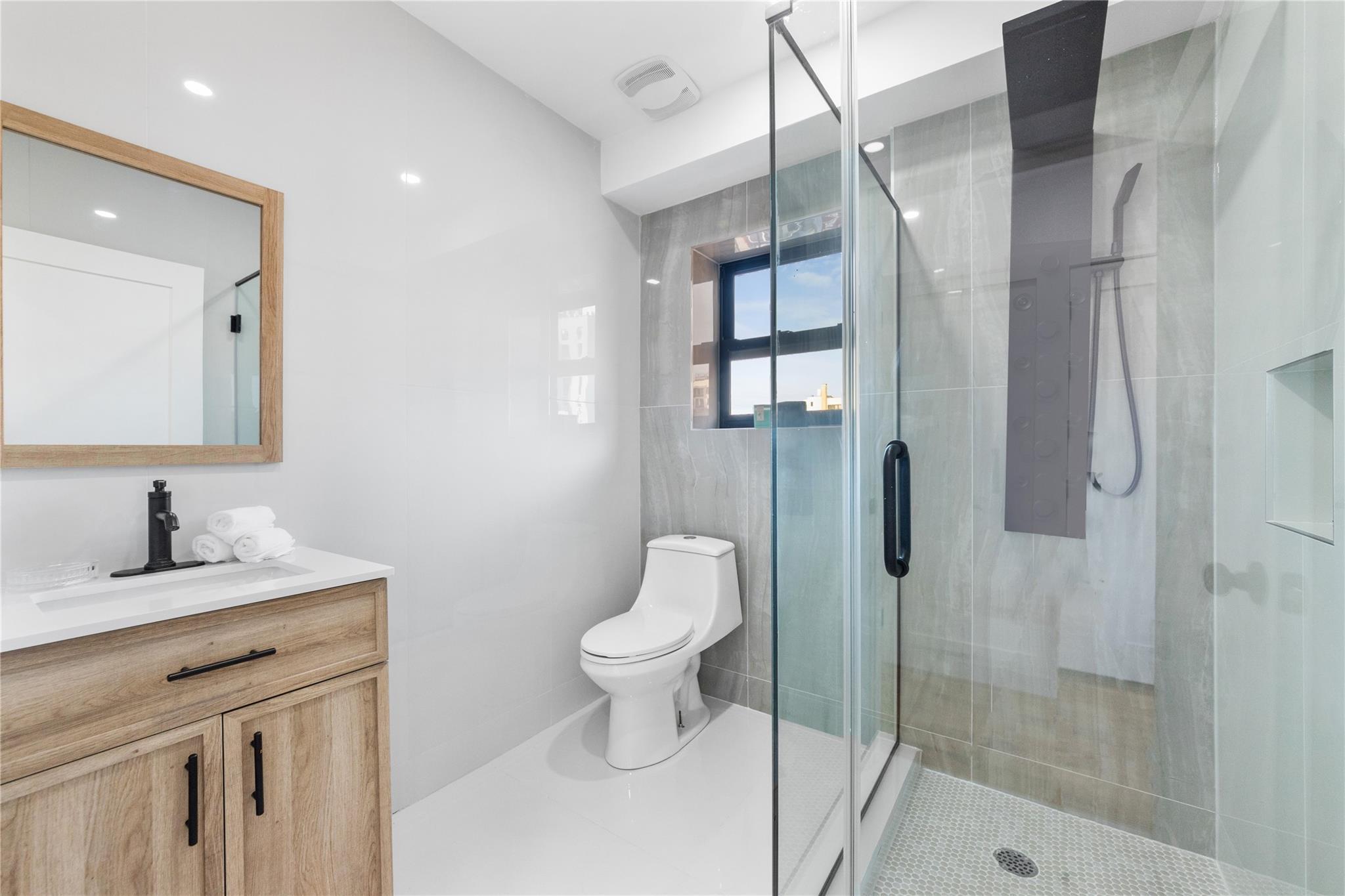 Single Family Herkimer  Brooklyn, NY 11233, MLS-811700-8