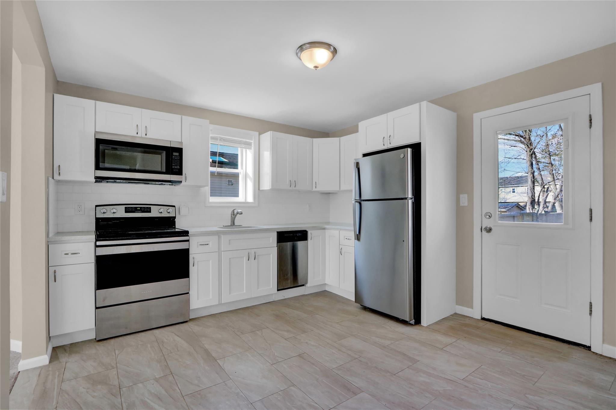 Single Family Doolittle  Suffolk County, NY 11717, MLS-811742-5