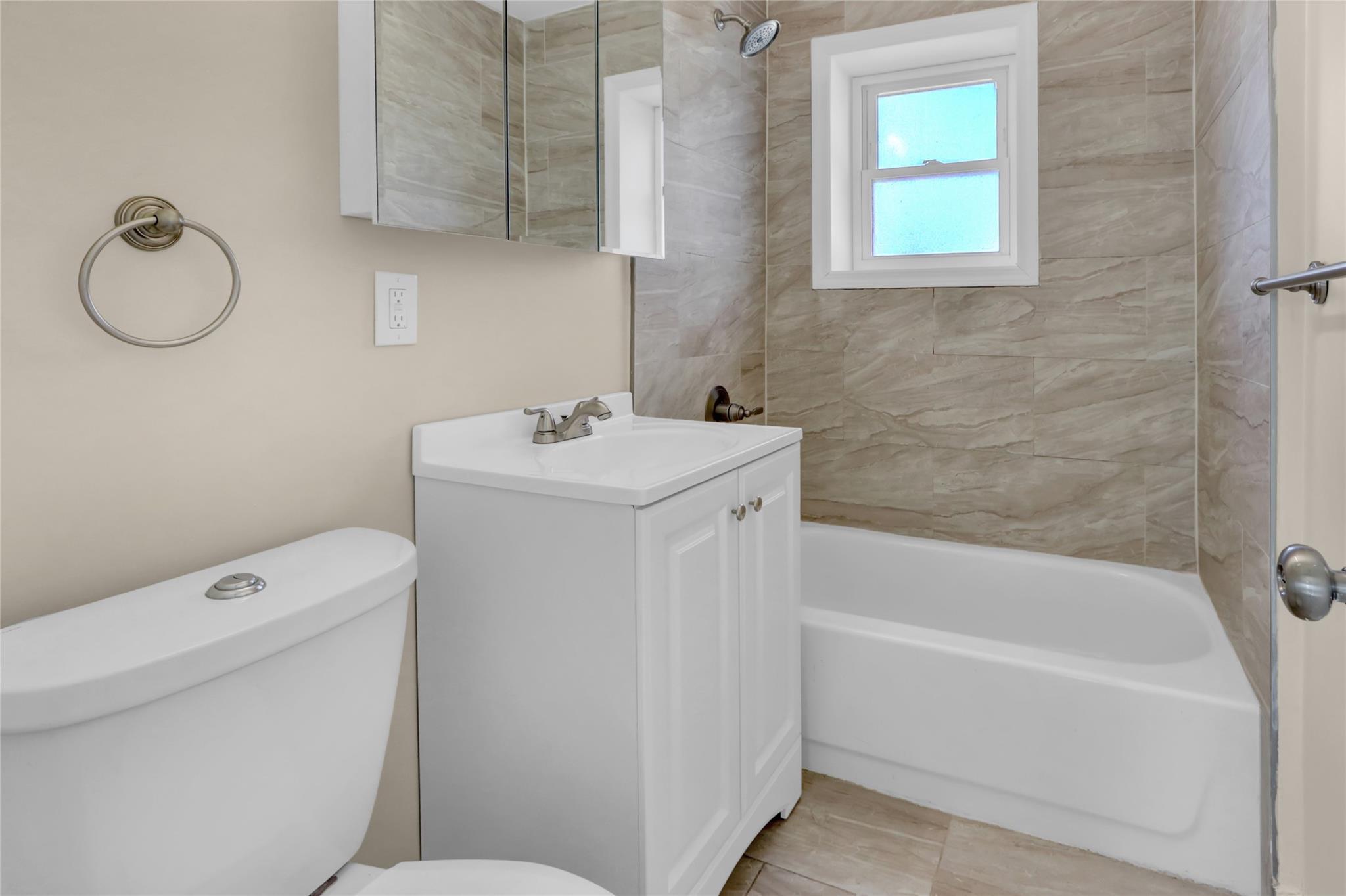 Single Family Doolittle  Suffolk County, NY 11717, MLS-811742-6