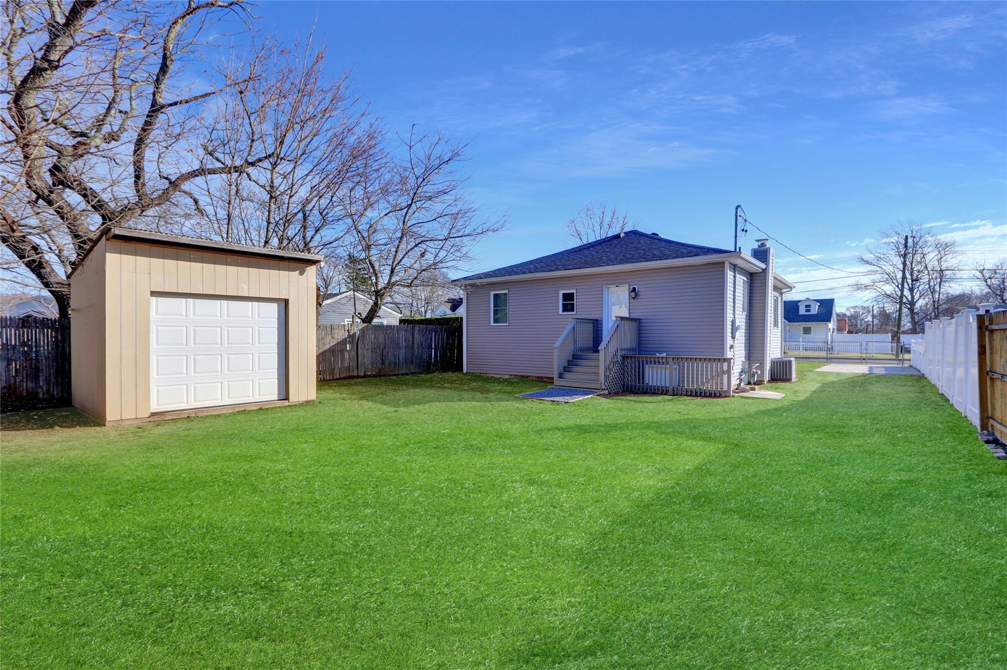 Single Family Doolittle  Suffolk County, NY 11717, MLS-811742-9