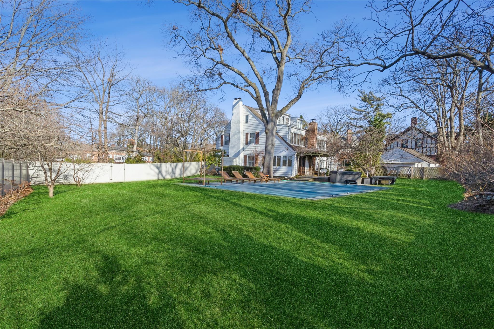 Single Family Longwood  Nassau County, NY 11559, MLS-811761-27