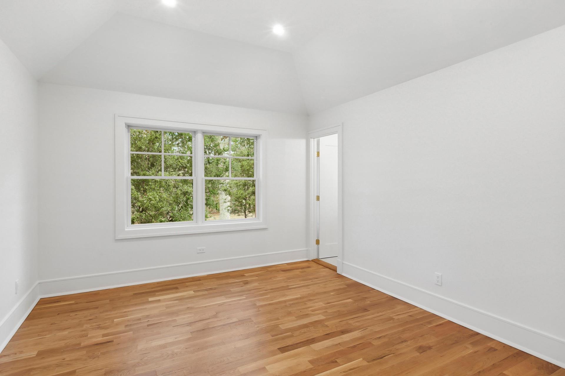Single Family Lincoln  Suffolk County, NY 11963, MLS-811978-17