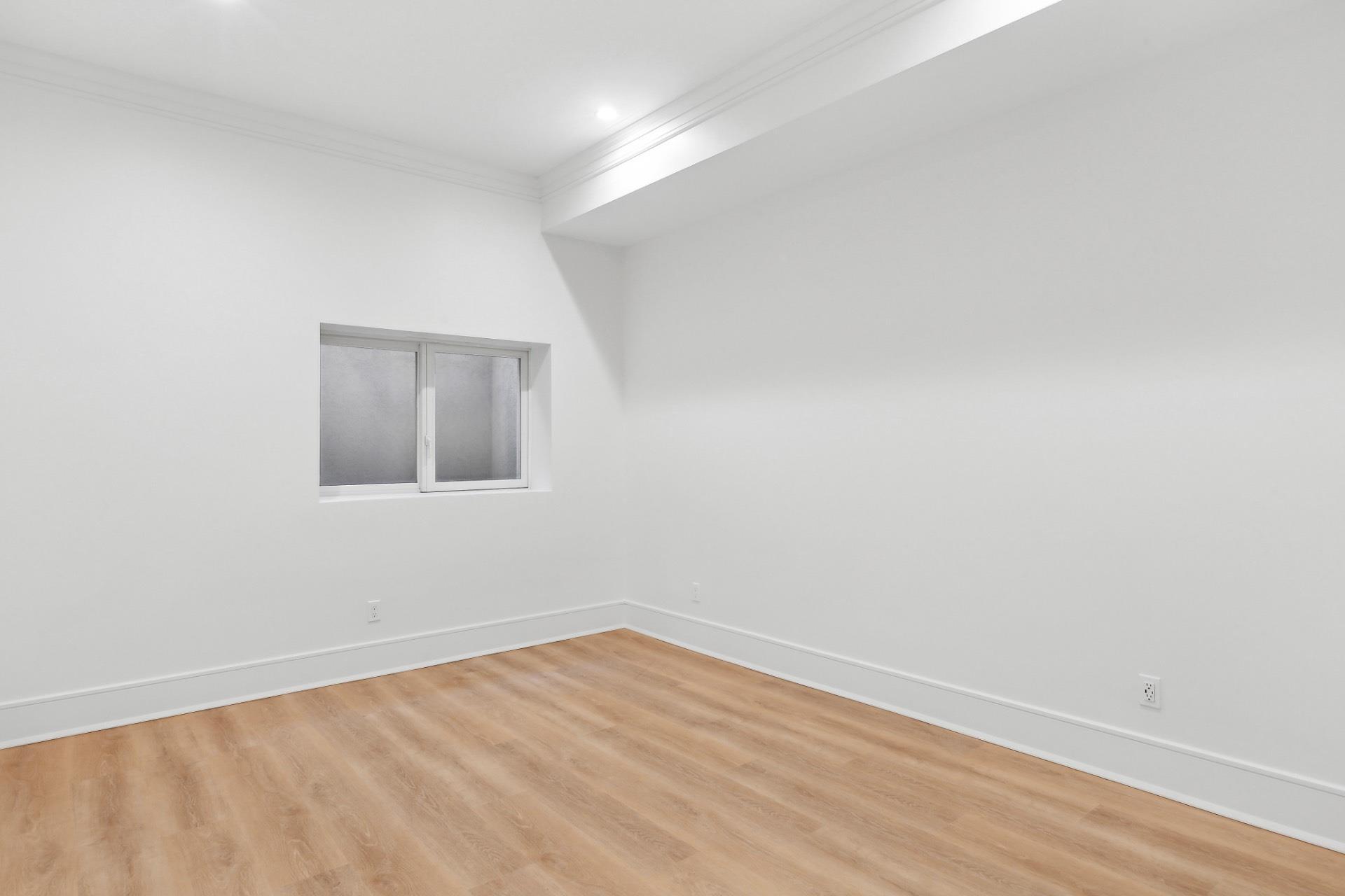 Single Family Lincoln  Suffolk County, NY 11963, MLS-811978-20