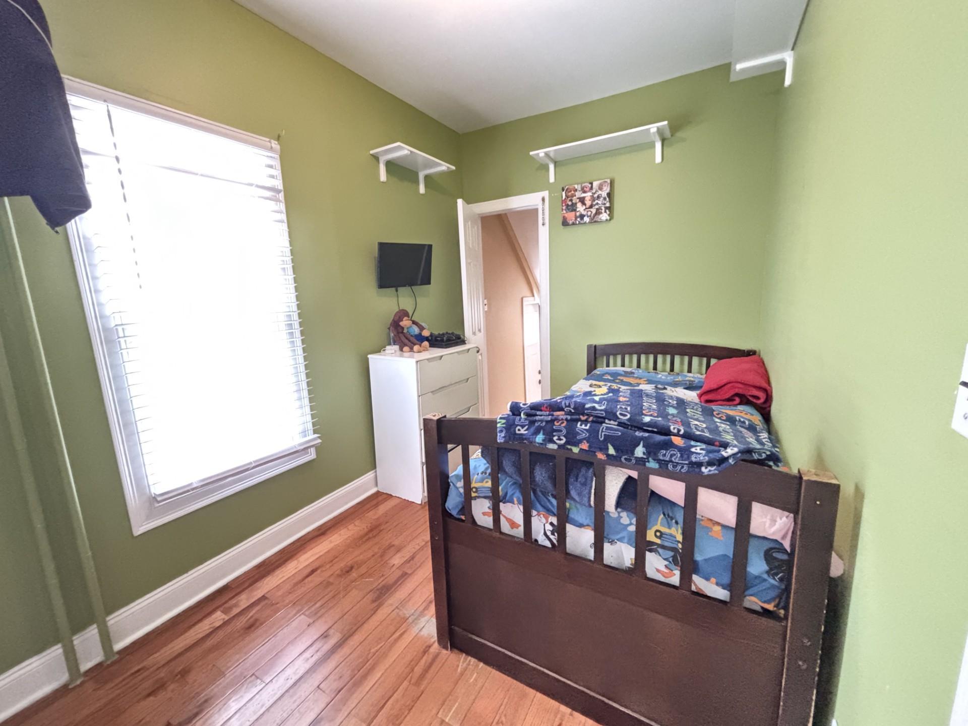 Single Family Lynbrook  Nassau County, NY 11563, MLS-812066-13