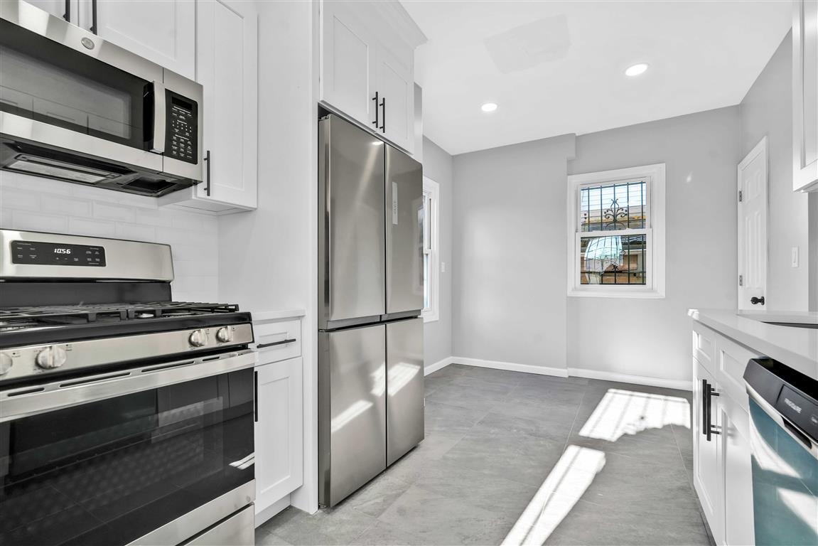 Single Family 190  Queens, NY 11423, MLS-812152-14