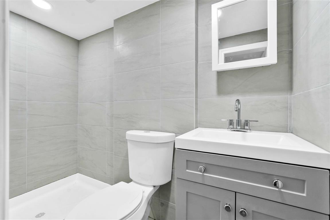 Single Family 190  Queens, NY 11423, MLS-812152-23