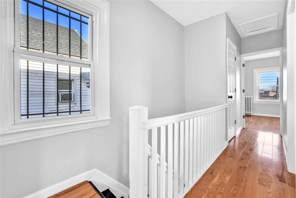 Single Family 190  Queens, NY 11423, MLS-812152-25