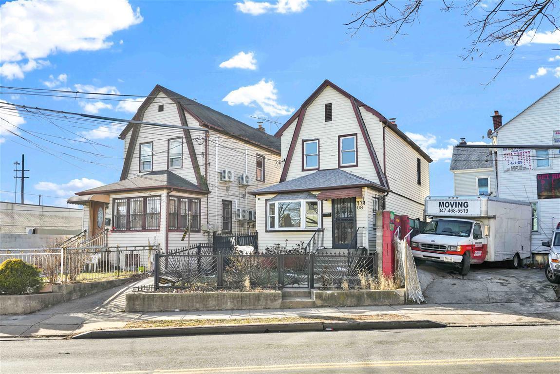 Single Family 190  Queens, NY 11423, MLS-812152-3